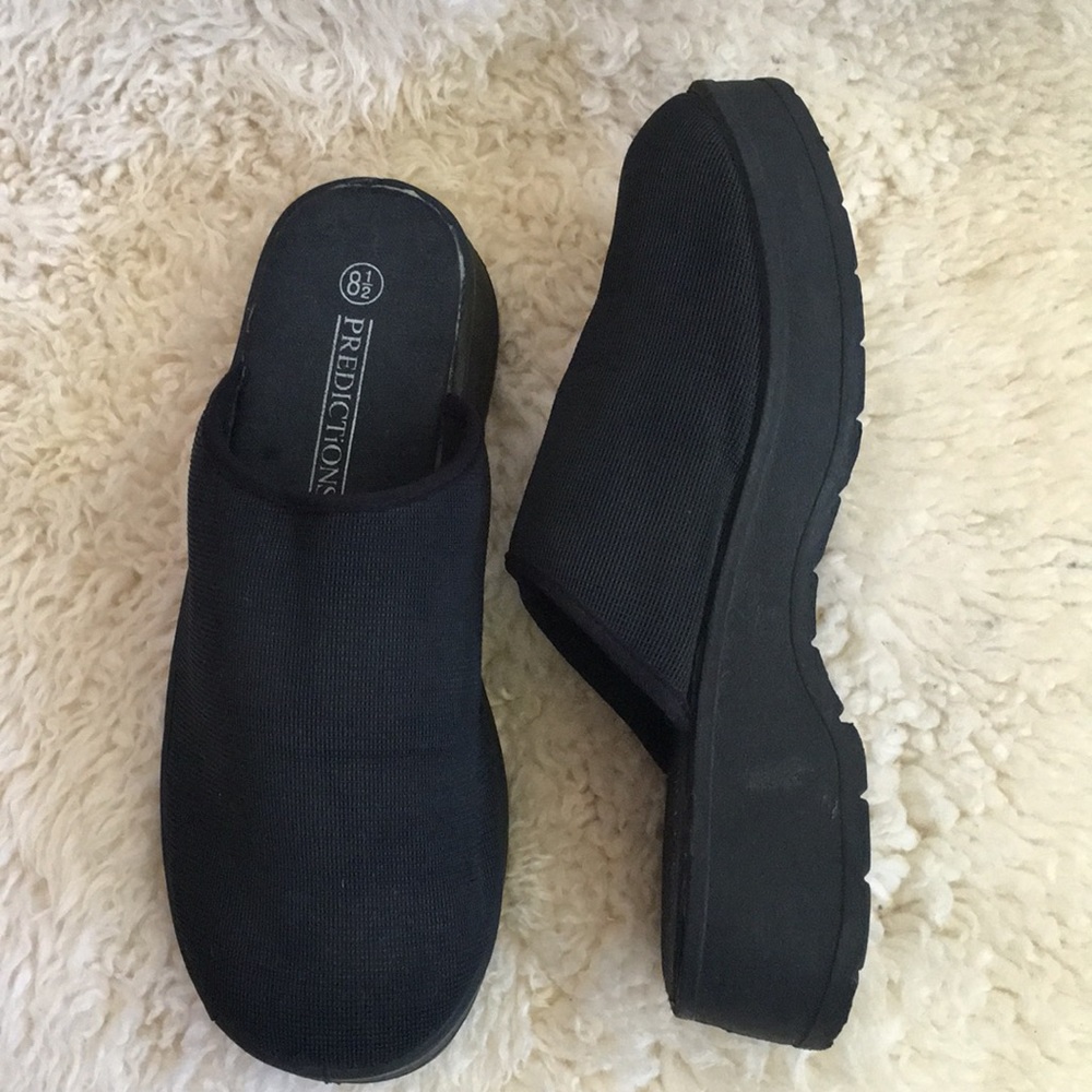 Stretchy black elastic cloth/material clogs